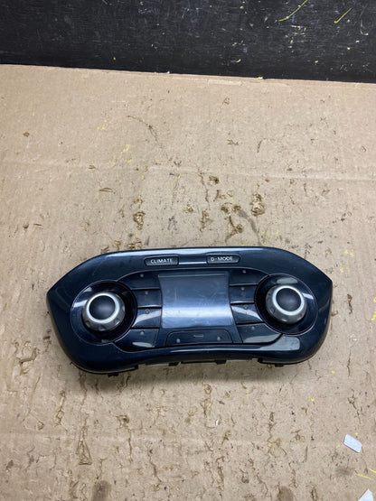 2011 2012 2013 Nissan Juke  A/C Temperature Climate Control U5693 DG0