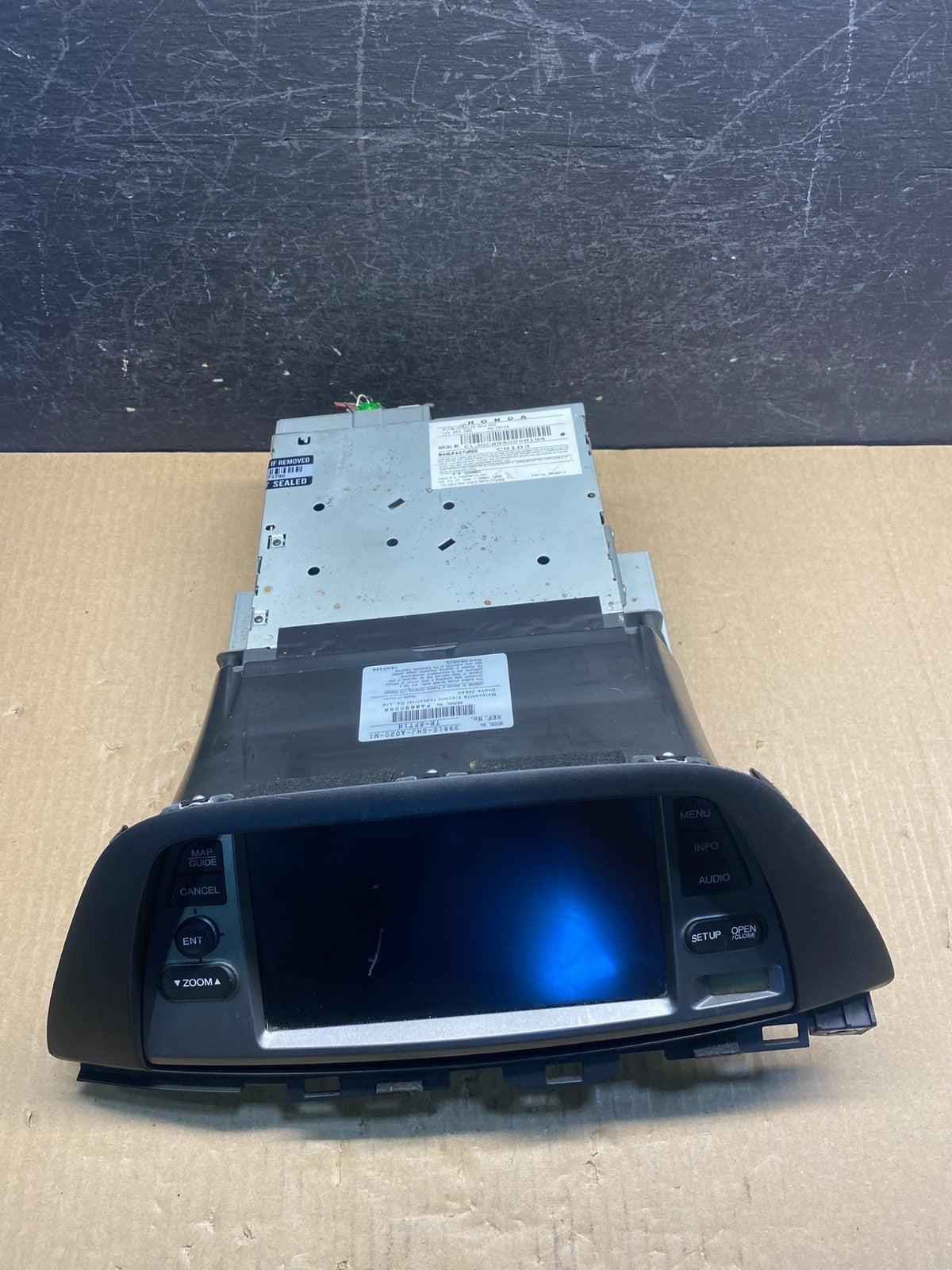 2005 to 2010 Honda Odyssey Navigation GPS Screen Display Radio ag3837 DG3