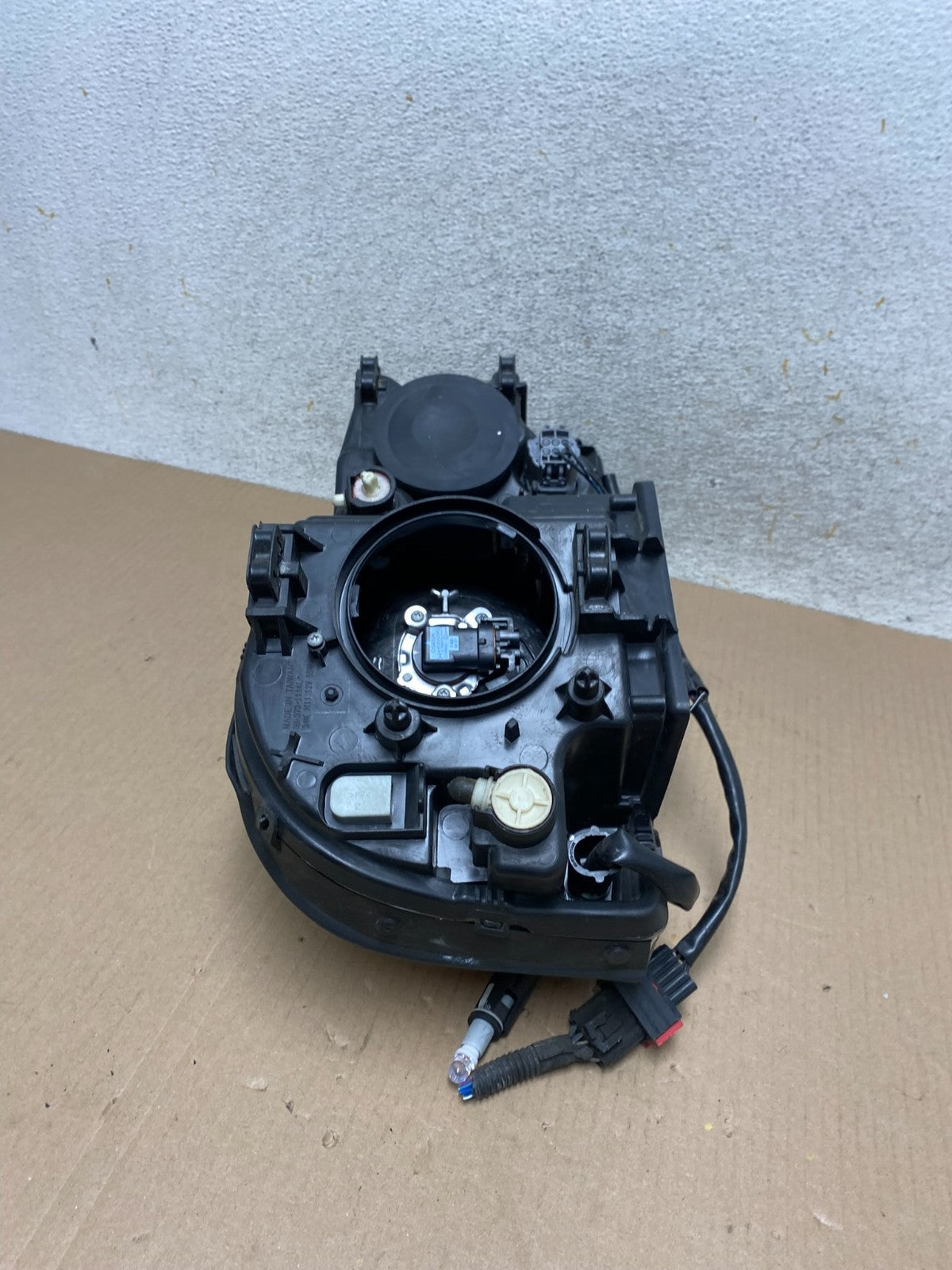2003-2013 Volvo XC90 Left Driver LH Side Halogen Headlight DEPO AJ2407 DW8