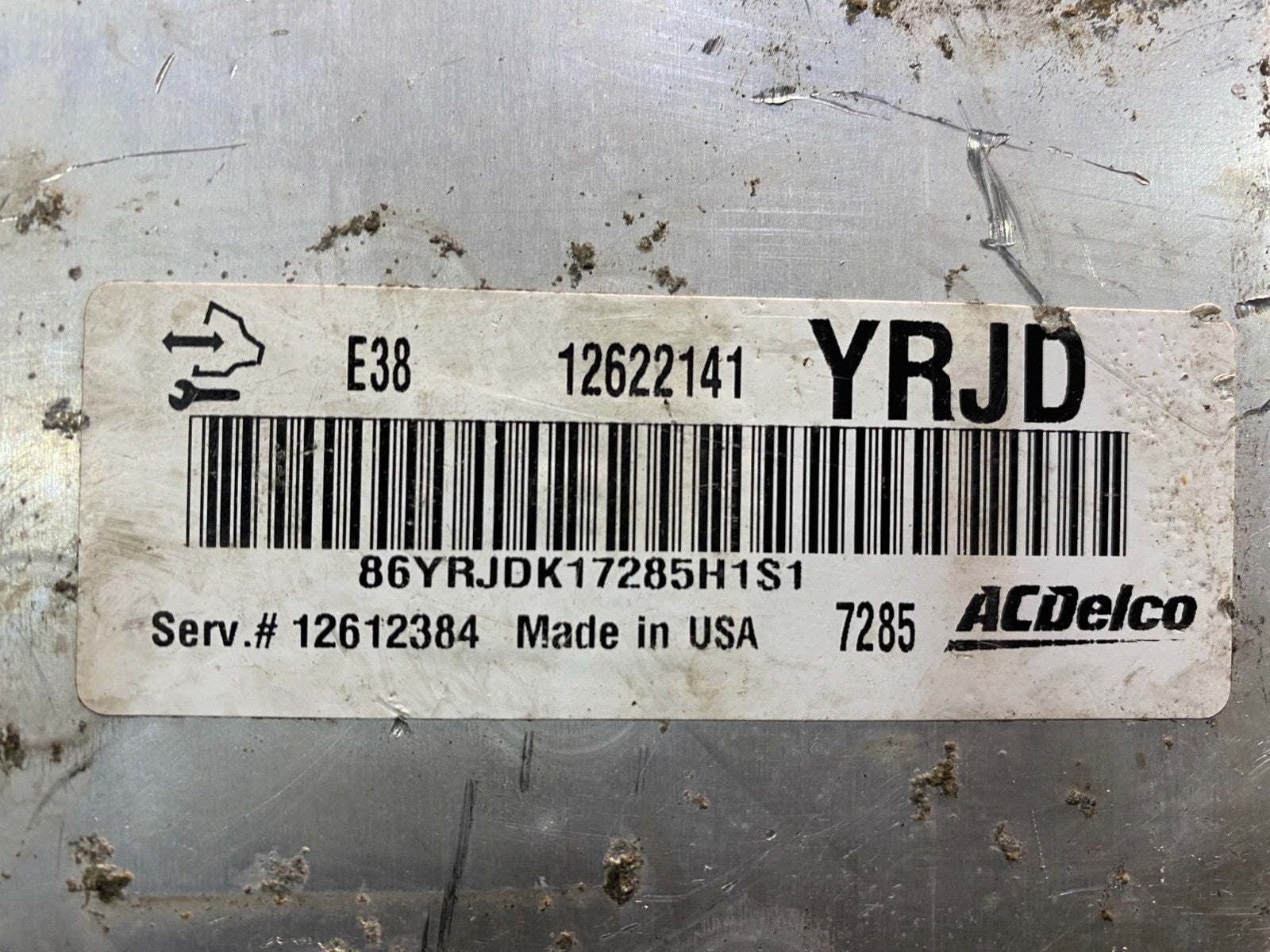 2008 to 2011 Chevrolet Silverado Yukon Engine Control Module ECM ECU AD2932 DG2