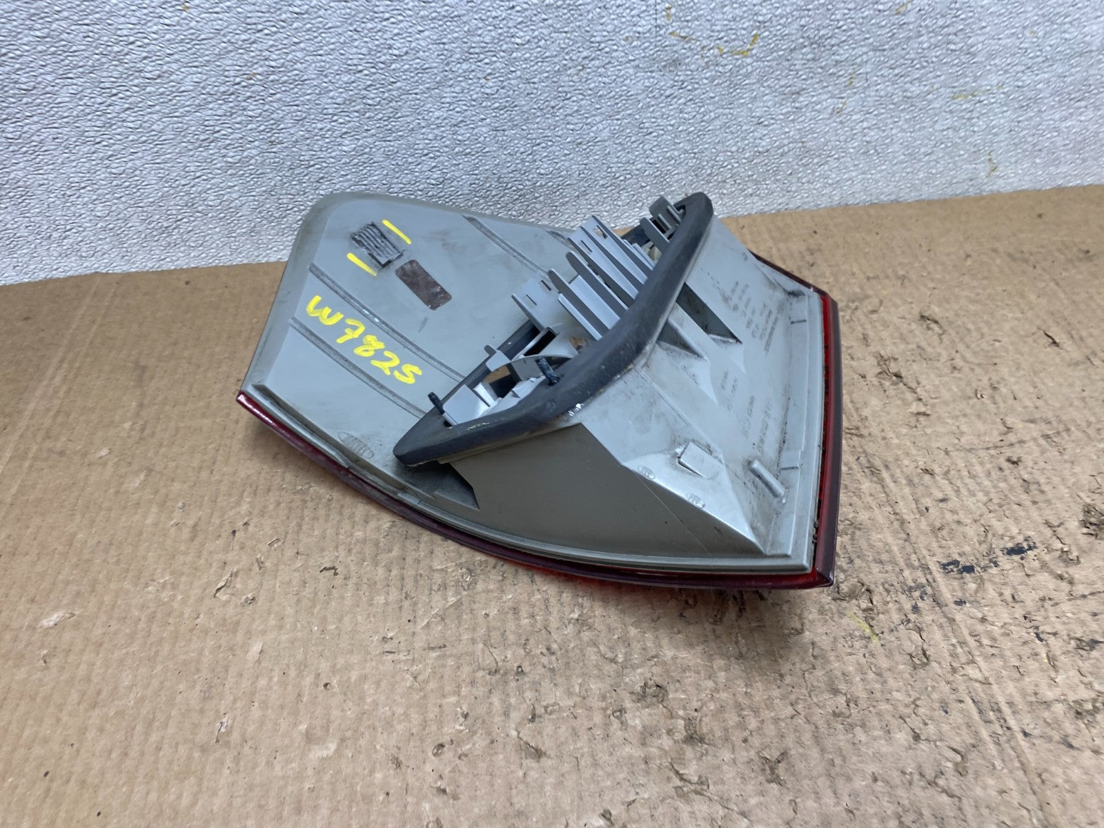 2007 to 2009 Mercedes GL-Class GL450 Right Passenger Tail Light OEM W7825 DW4