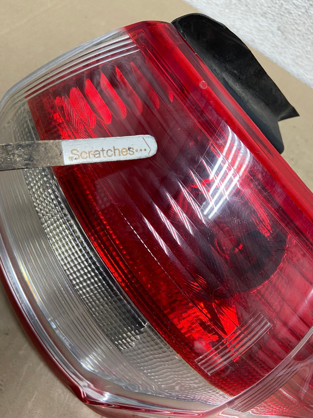2013 to 2016 Ford Escape Right Passenger RH Side Tail Light AI2500 LK3