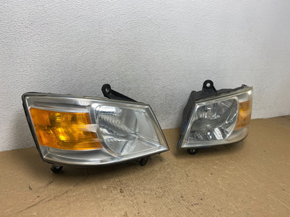 2008 to 2010 Dodge Caravan Left+Right Set Side Halogen Headlights AG1174 DW2