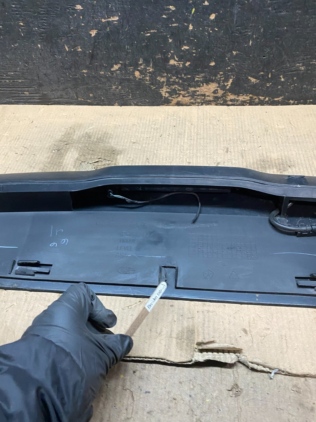 2007 to 2010 Jeep Compass Spoiler 3RD Third Break Light Rear OEM X3553 DG13