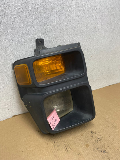 2008-2017 Ford E150 E250 E350 Van Right Side Headlight Bezel Trim AG2441 DW2
