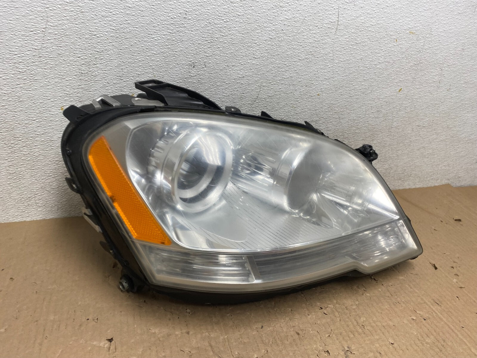 Halogen 2009-2011 Mercedes-Benz ML Class Right Passenger Headlight Oem J2306 DW2