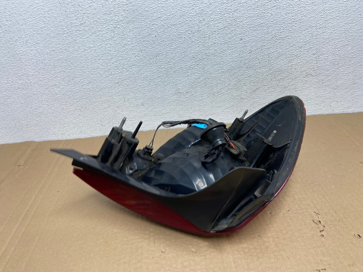 2004 2005 2006 2007  Ford Taurus Right Passenger Side Tail Light OEM AC3778 LK5