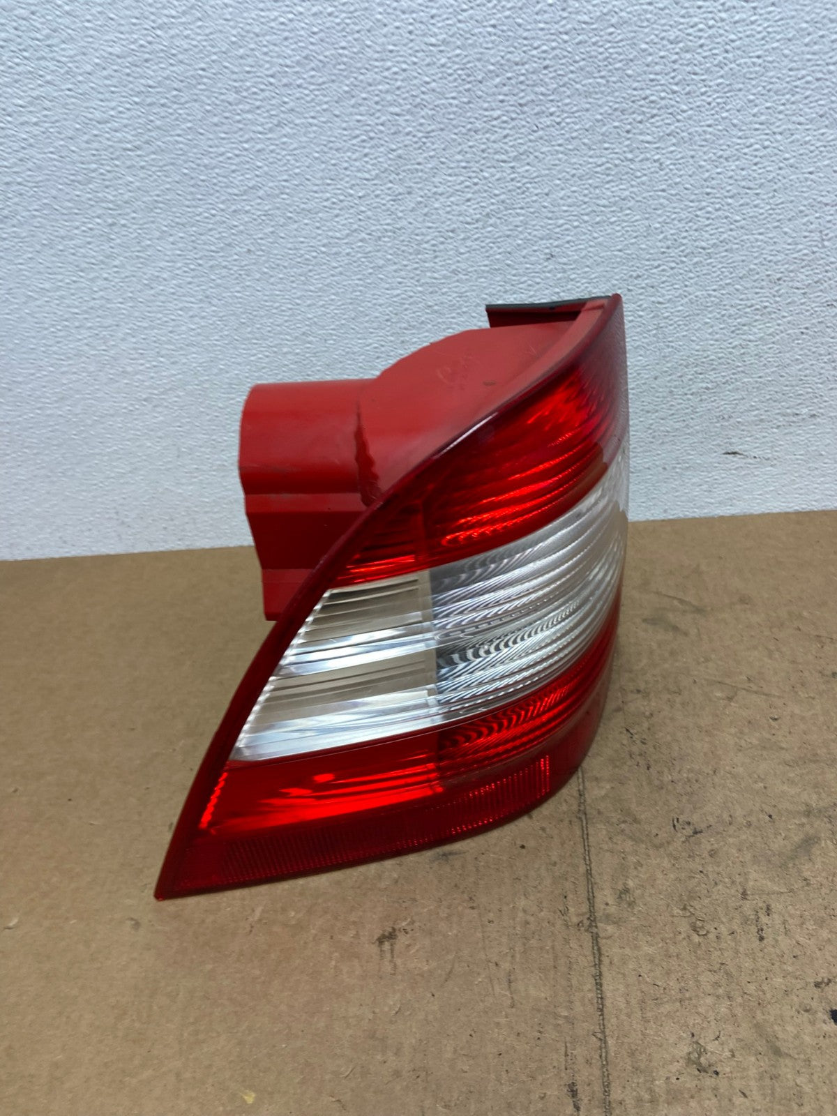 2002-2005 Mercedes ML350 ML-Class Left Driver Lh Side Tail Light OEM AC3588 LK2