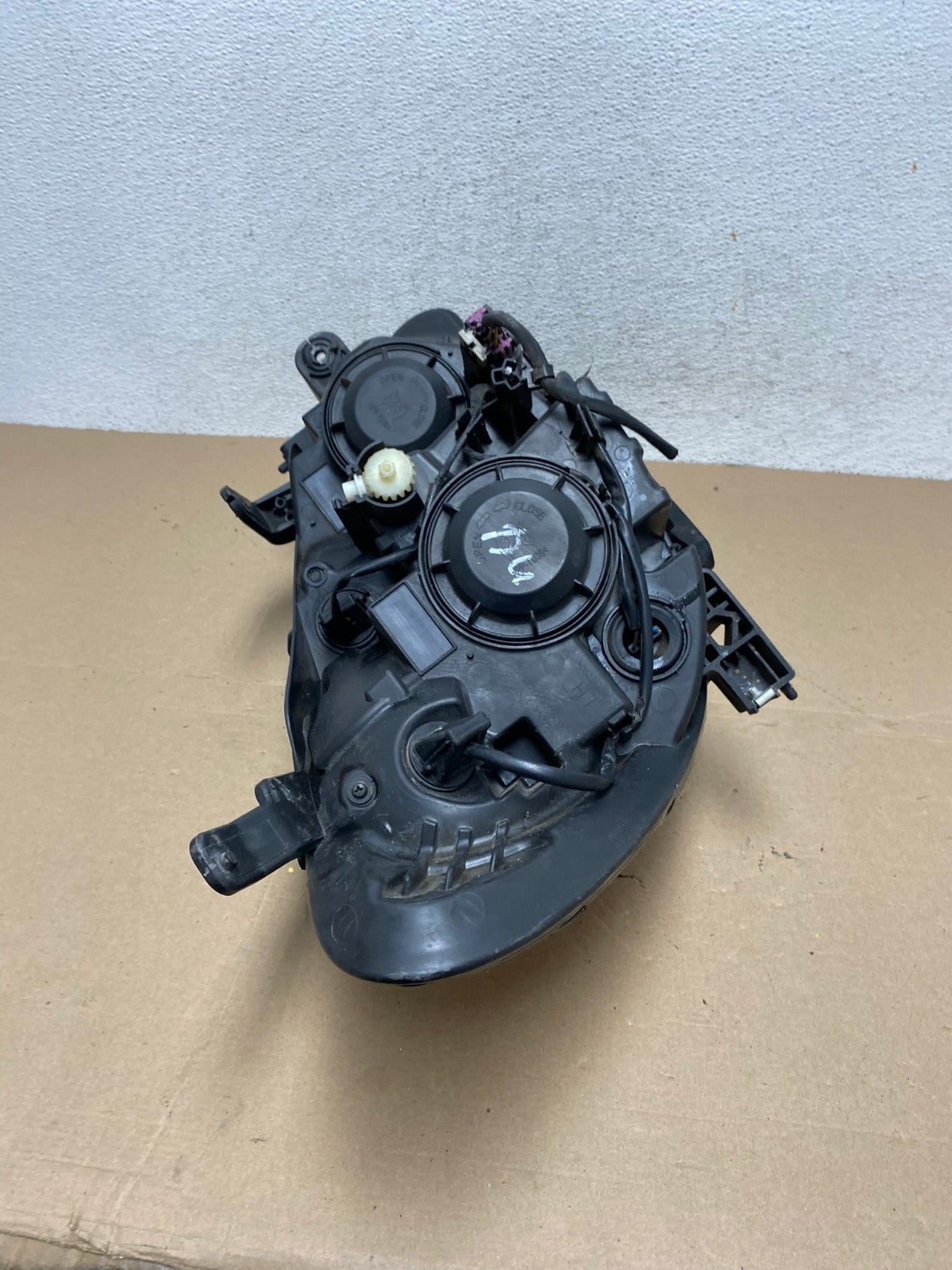2013 - 2016 Buick Encore Left Driver LH Side Halogen Headlight AF4421 LK9