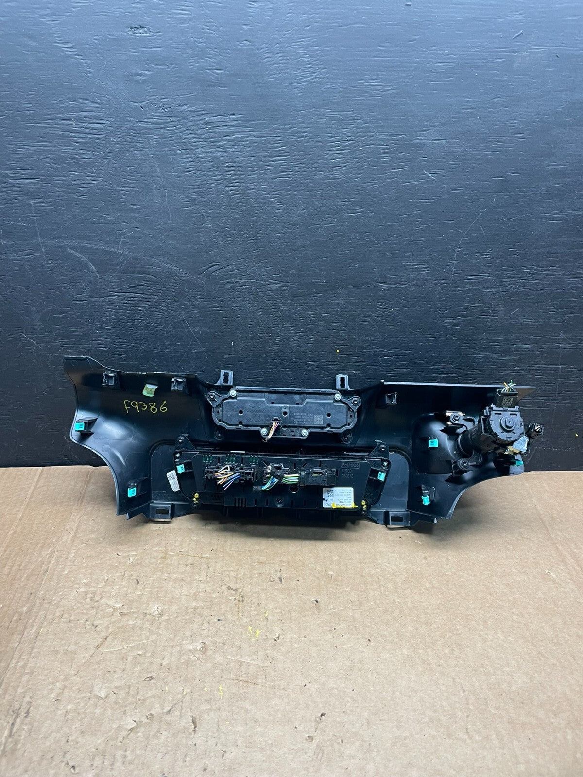 2020 to 2023 Ford Explorer Radio Climate Control Panel Trim F9386 DG14