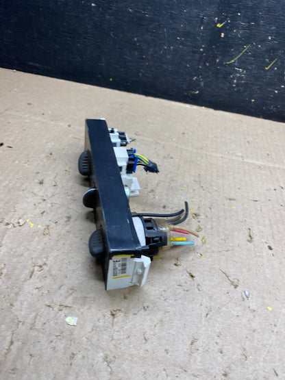 2001 - 2007 GMC Chevrolet Express 1500 Climate Control A/C u4876 DG2