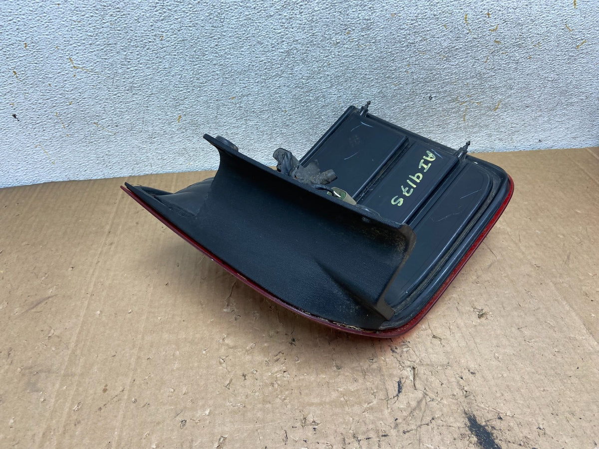 2005 2006 2007 Ford Freestyle Right Passenger RH Tail Light AI9175 LK6
