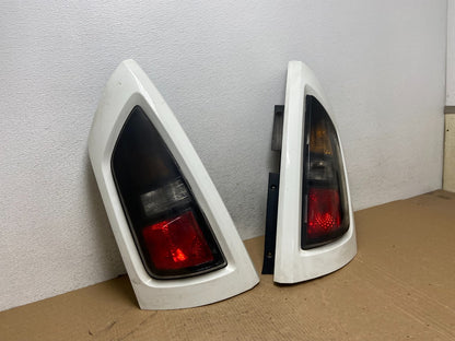 2010 to 2011 Kia Soul Left Driver LH Side Tail Light AG05272