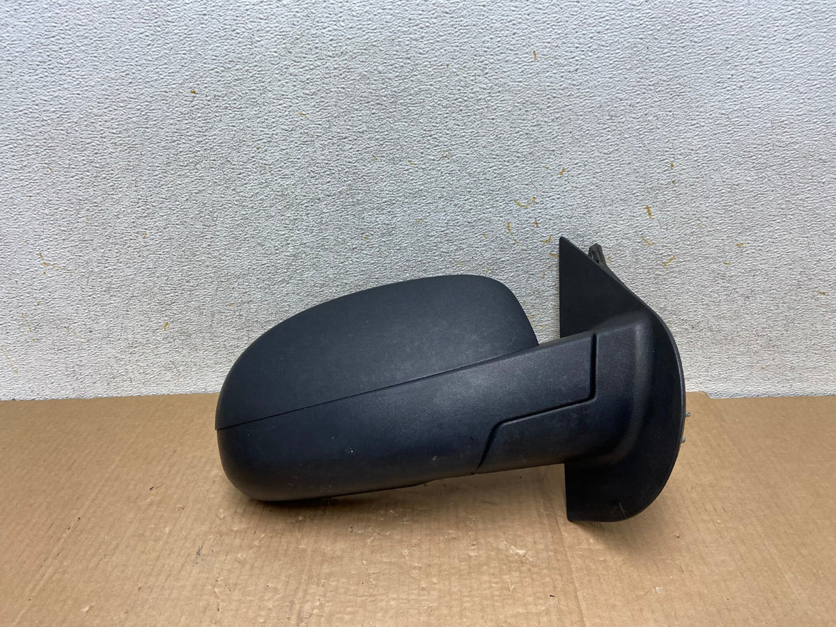 2007-2013 Chevrolet Tahoe Silverado Suburban Right Passenger Mirror AI5831 LK0