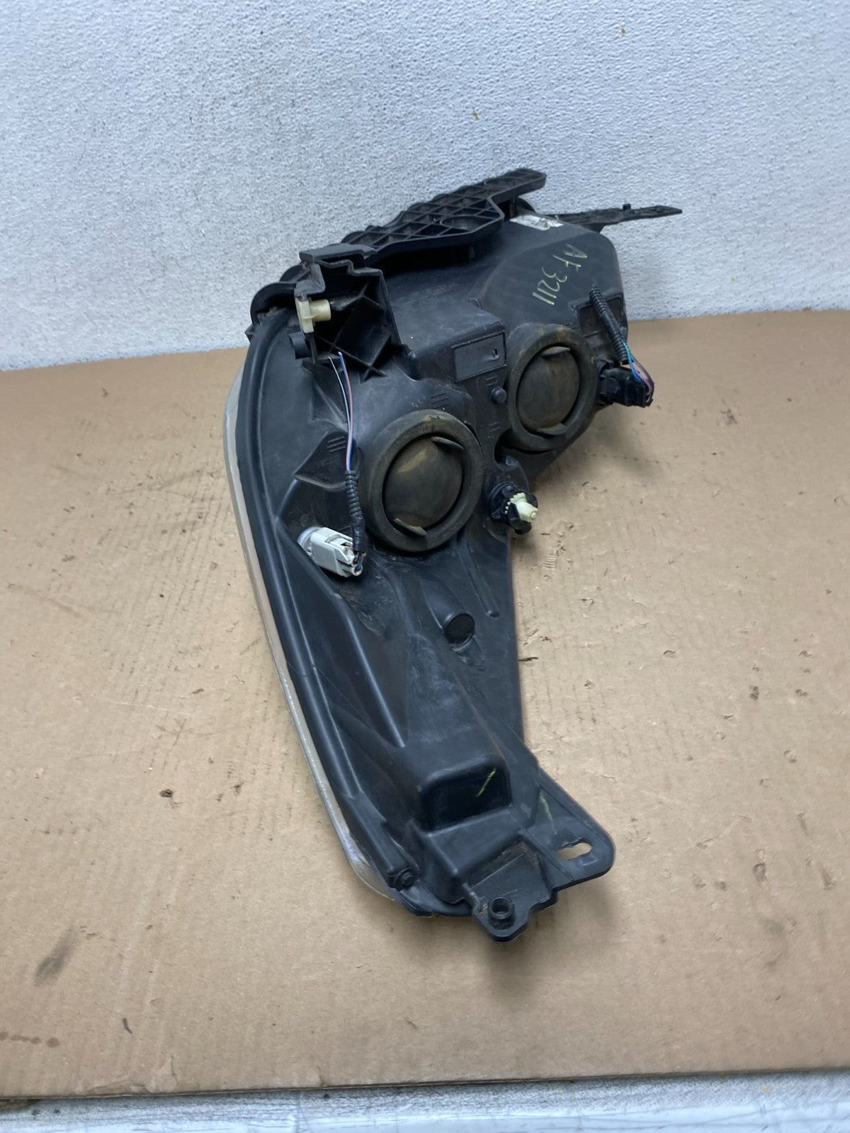 2013 - 2016 Ford Escape Headlight Right Passenger RH Side Halogen AF3211 DW7
