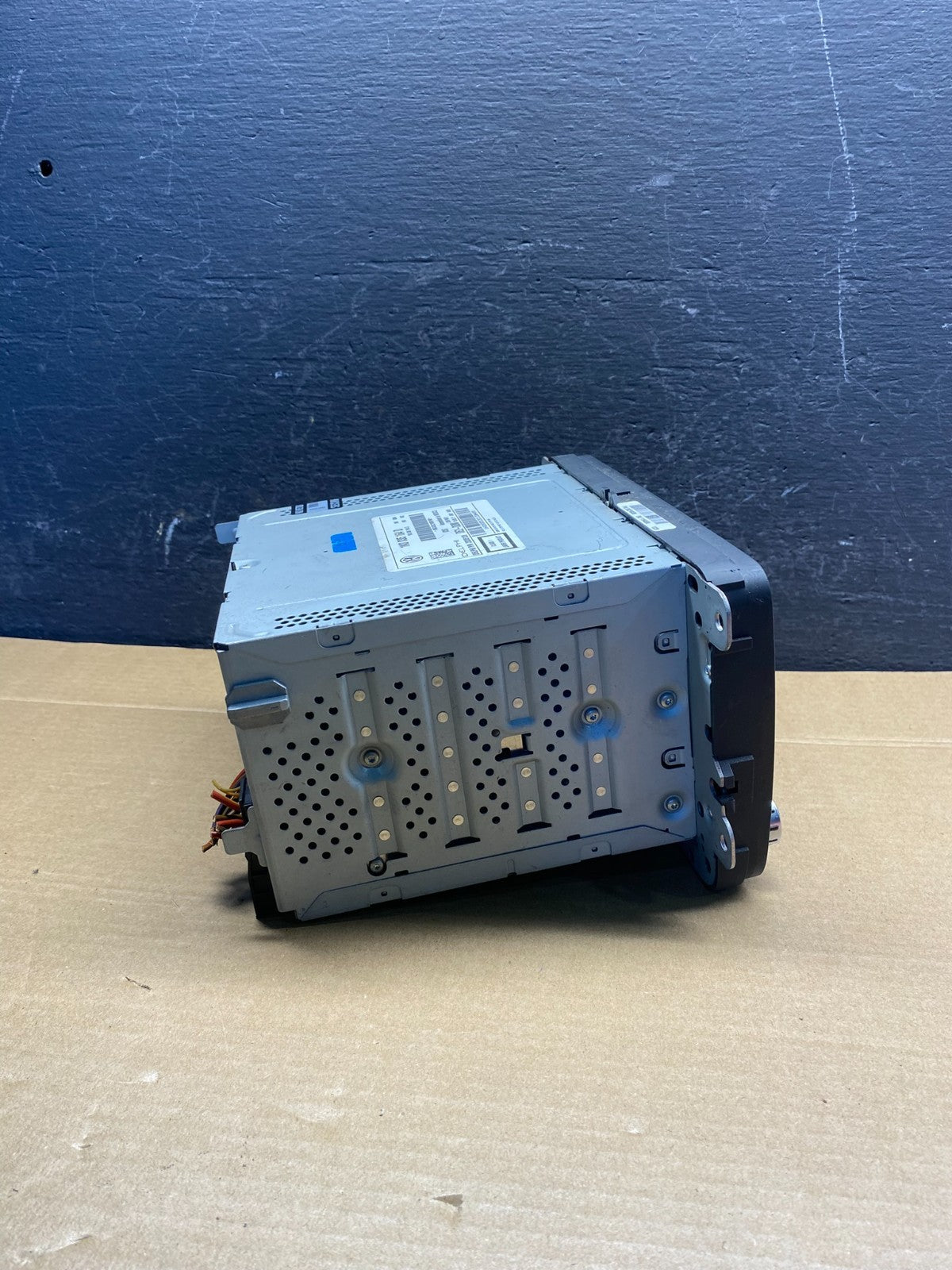 2011 to 2014 Volkswagen Passat Jetta Radio CD Player AM/FM AD6598 DG2