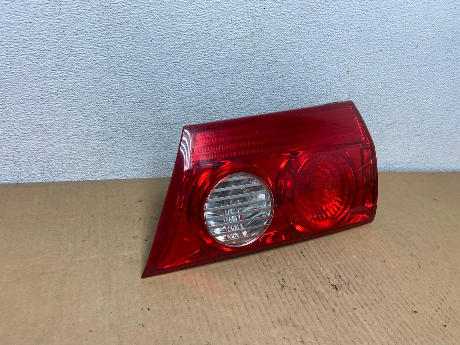 2006 to 2010 Toyota Sienna Right Passenger Rh Inner Tail Light AD0819 LK2