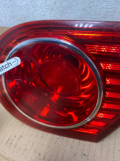 2004 2005 2006 Kia Amanti Right Passenger Side Tail Light Inner M0616 DG3