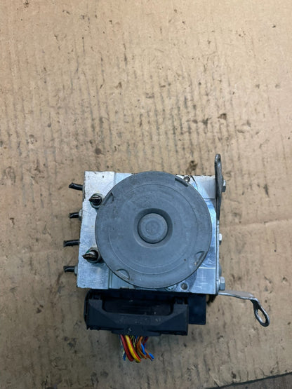 2006 to 2011 BMW 325Xi 330Xi ABS Anti-Lock Brake Pump 6775180-01 OEM W6784 DG5