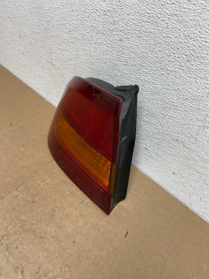 2000 to 2004 Subaru Legacy Left Driver LH Side Tail Light AC5834 LK1