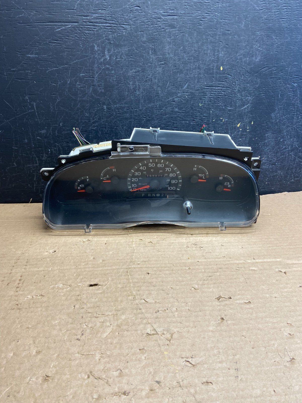 1999 to 2000 Ford E150 E250 E350 VAN Gauge Speedometer Cluster af2647 DG0