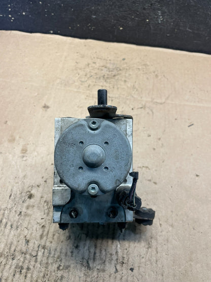 2003 - 2005 Land Rover Range Rover ABS Anti Lock Brake Pump Module S8259 DG5