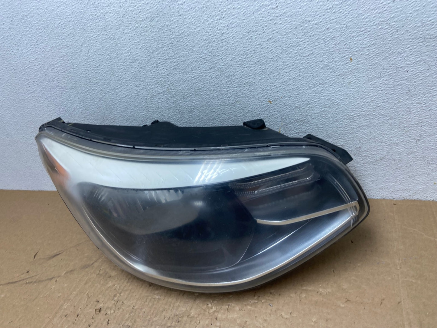 2014 - 2018 Kia Soul Right Passenger RH Halogen Headlight AG1141 LK1