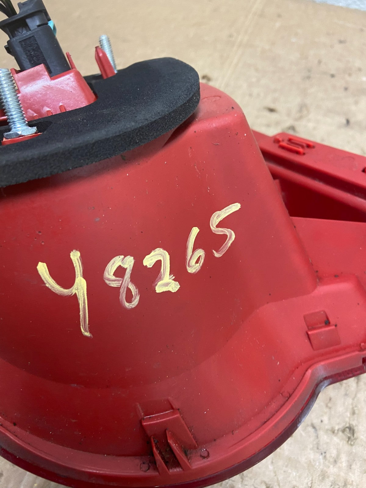 2006 to 2010 Volkswagen Passat Sedan Right Passenger Tail Light OEM Y8265 DW7