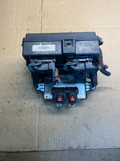 2005 Jeep Grand Cherokee Integrated Power Fuse Box 04839337ac AA7702 DG0
