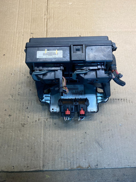2005 Jeep Grand Cherokee Integrated Power Fuse Box 04839337ac AA7702 DG0