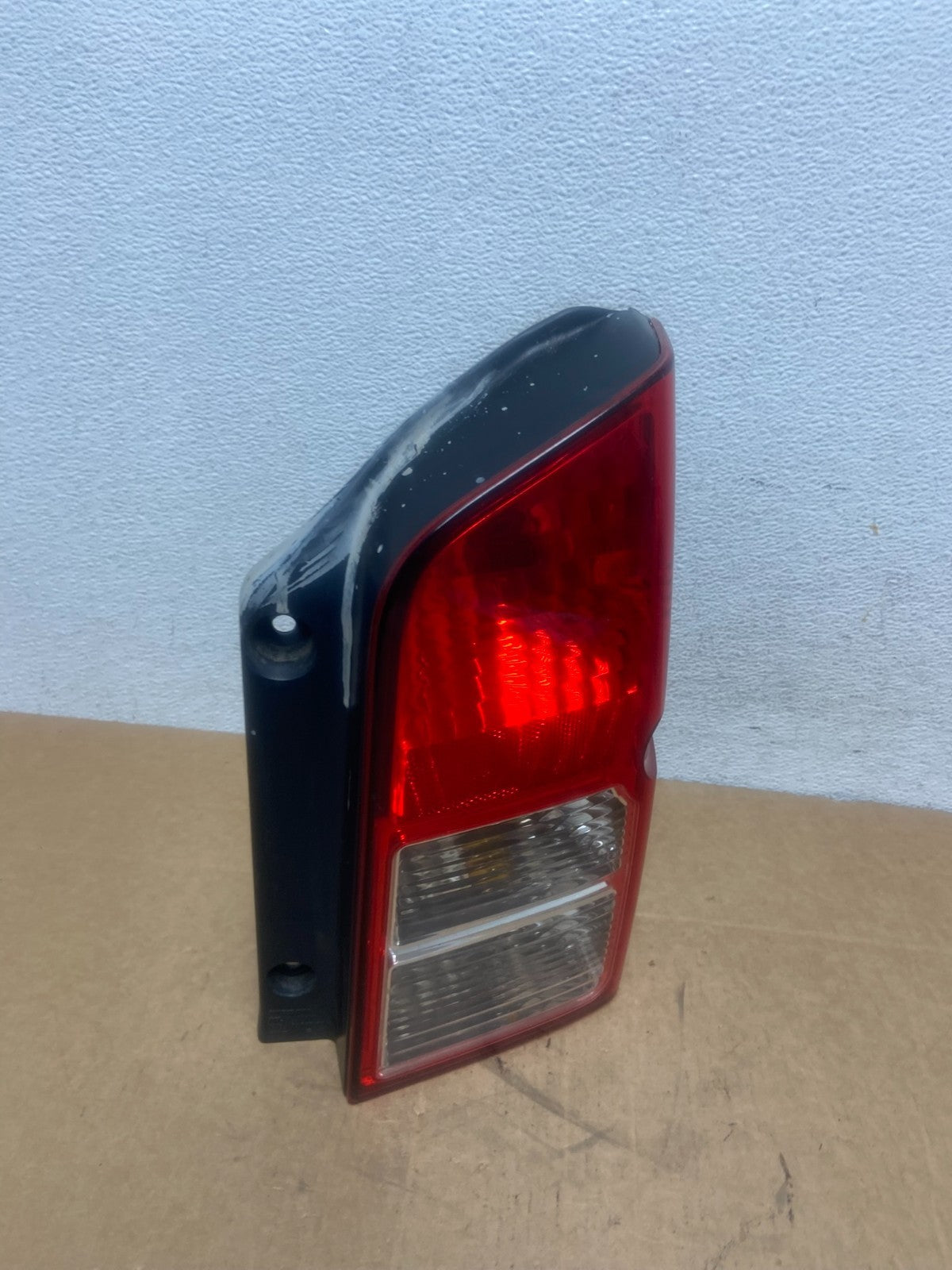 2005 to 2012 Nissan Pathfinder Right Passenger RH Side Tail Light AD6019 DW2