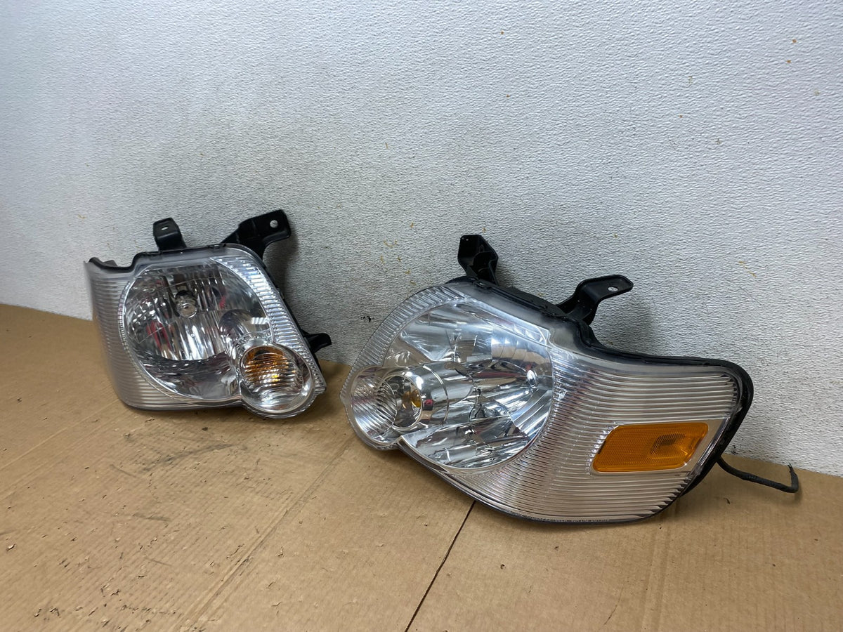 2006 2007 2008 2009 2010 Ford Explorer Left+Right Set Headlights AI4645 DW1