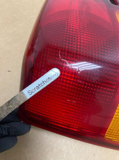 1999-2004 Jeep Grand Cherokee WJ Right Passenger Rh Tail Light AE2982 LK3