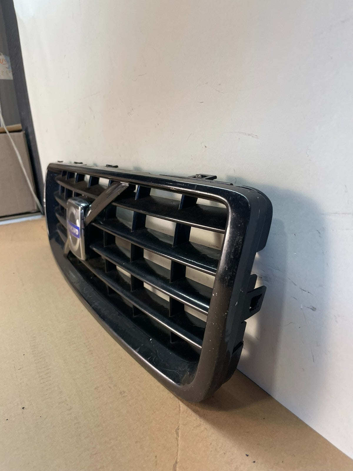2007 2008 2009 Volvo S80 Front Upper Grill Grille AI3884 DG1