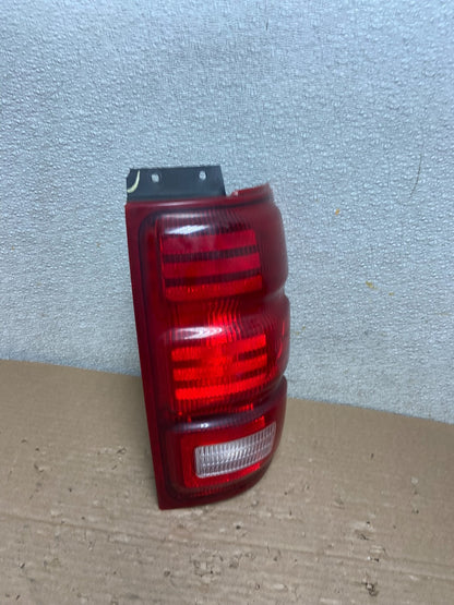 1997 to  2002 Ford Expedition Right Passenger RH  Tail light OEM AB1460 LK2
