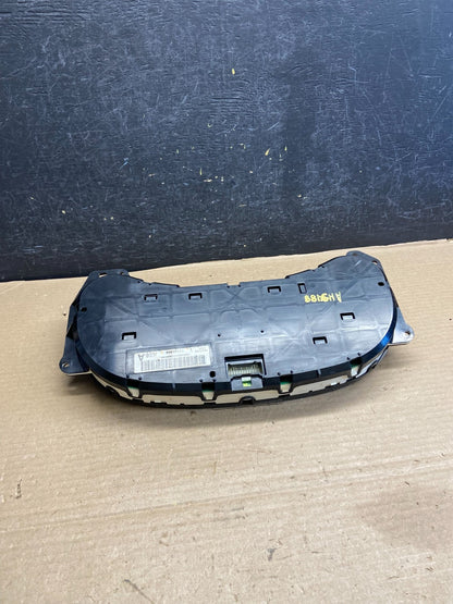 2003 to 2006 Chevrolet Silverado Speedometer Instrument Cluster AH3488 DG4