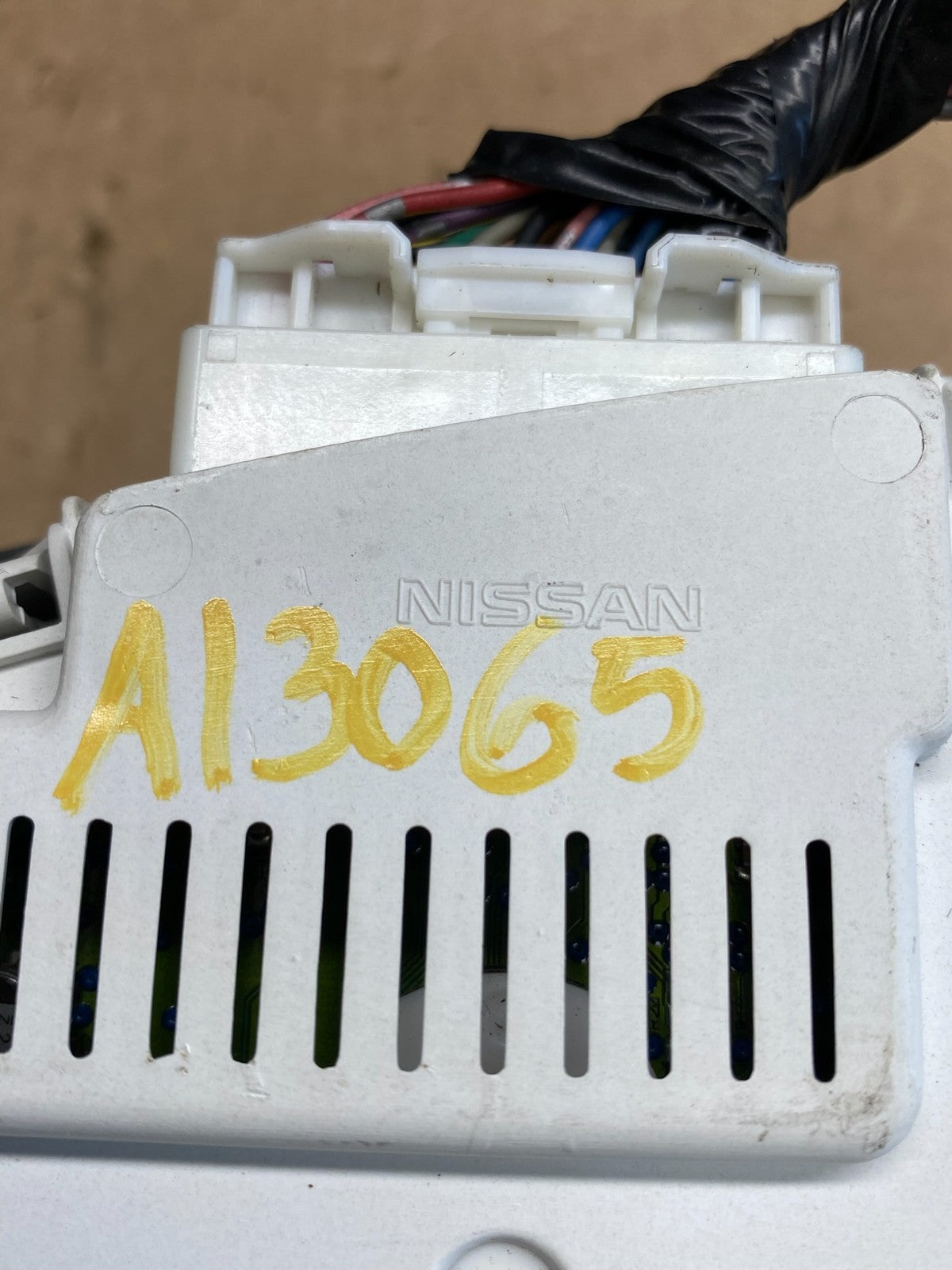 2005 to 2007 Nissan Xterra Frontier Speedometer Cluster Gauge AI3065 DG6