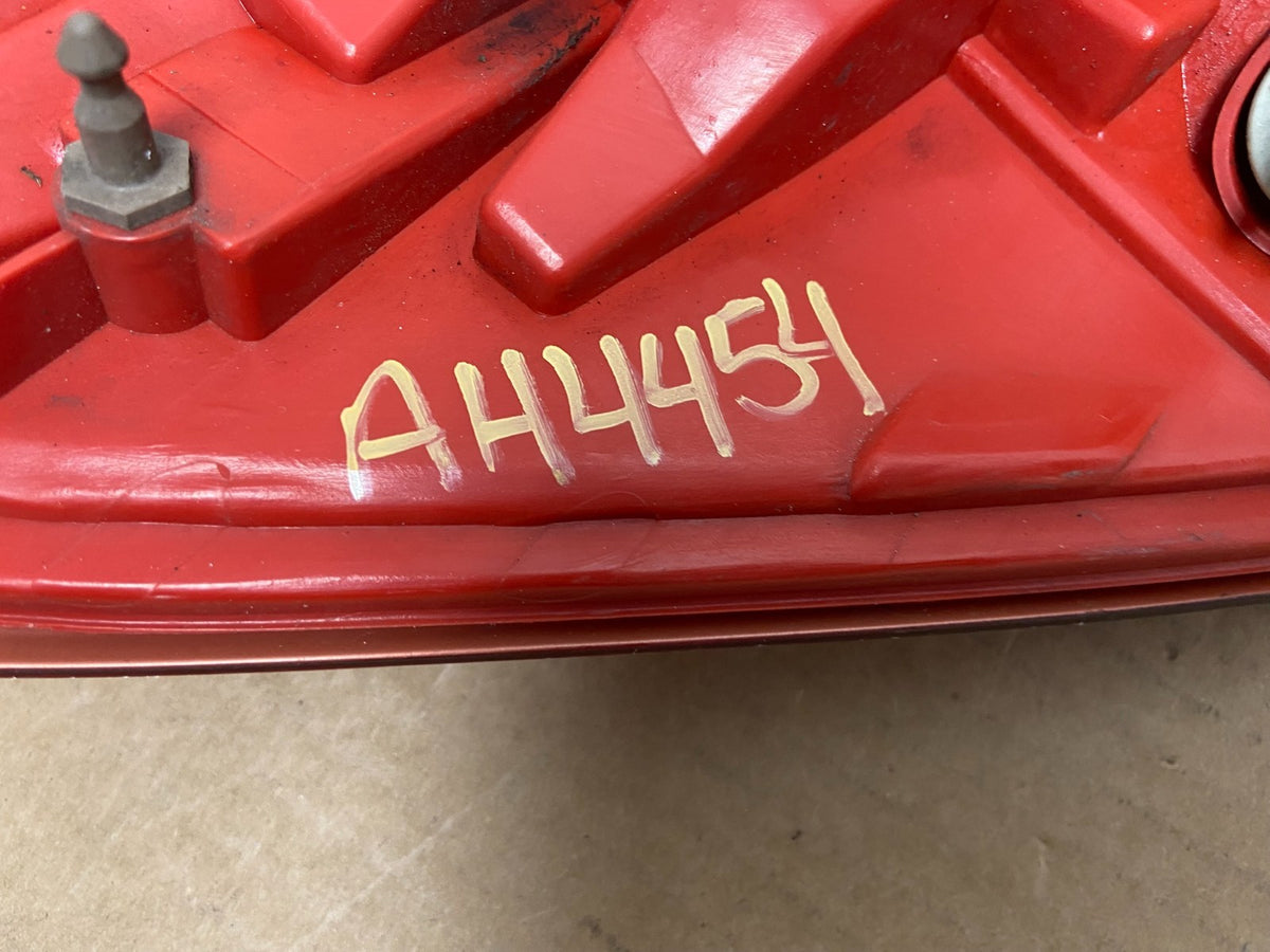 2009 2010 Nissan Murano Right Passenger Rh Side Tail Light AH4454 DW6