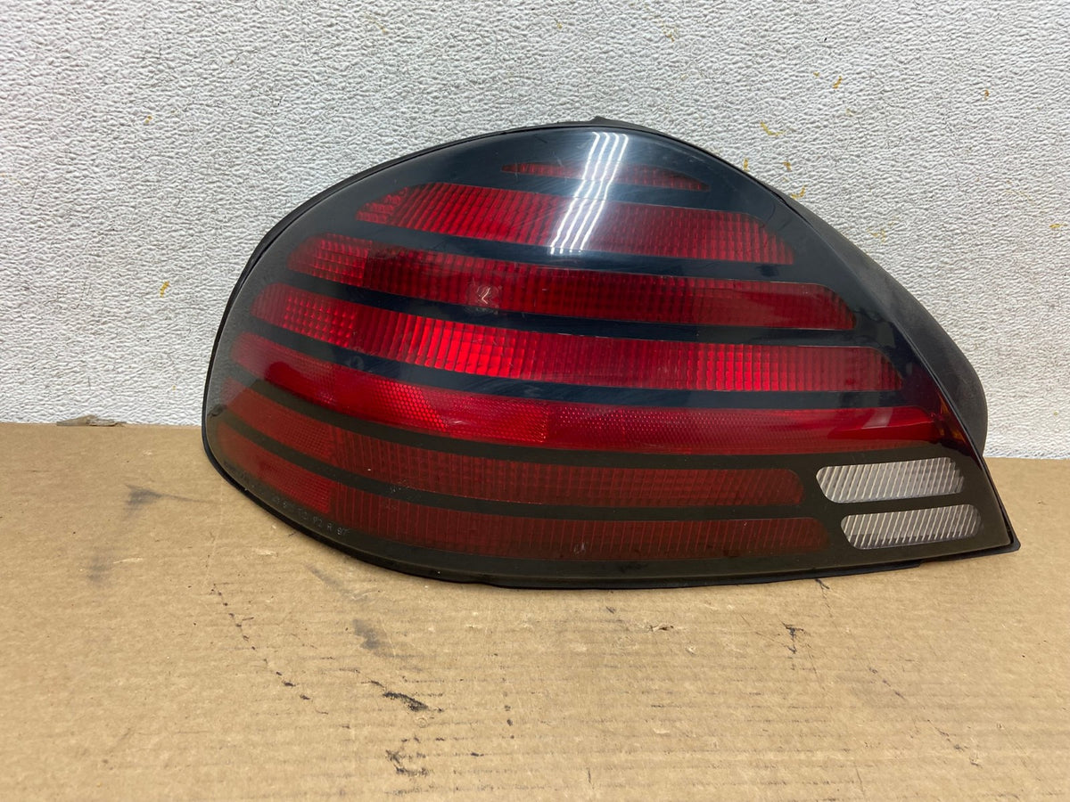 1999-2005 Pontiac Grand AM Left Driver LH Side Tail Light AH4196 LK0