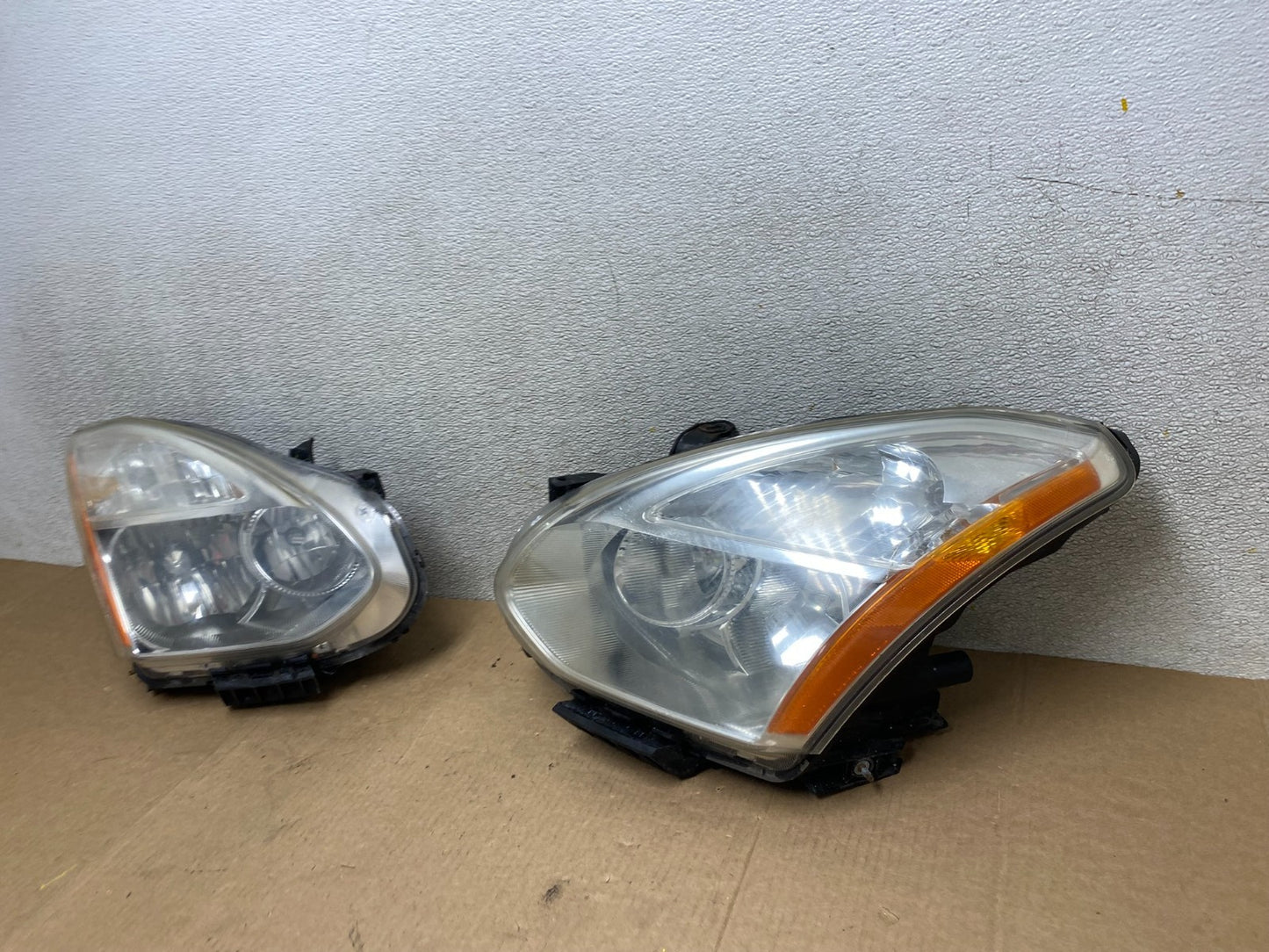 2009-2013 Nissan Rogue Left+Right Side Set Halogen Headlights W8486 DW1