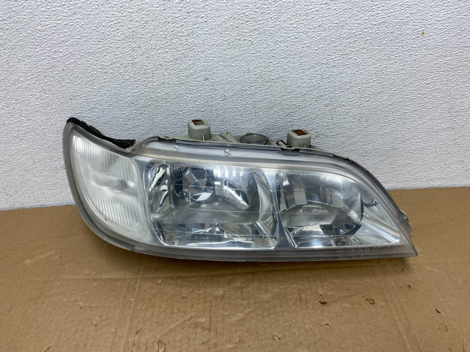 1997 to 1999 Acura CL Right Passenger Side Headlights AC38100