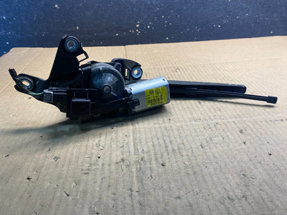 2013 to 2019 Ford Escape Rear Windshield Wiper Motor OEM aa7768 DG5