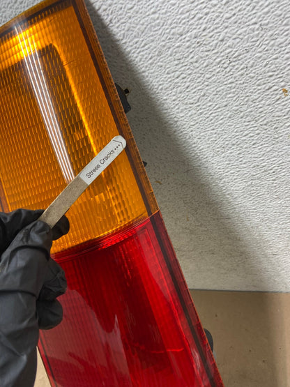 1997 1998 1999 2000 2001 Honda Crv Cr-v Right Passenger Tail Light AG5430 LK5