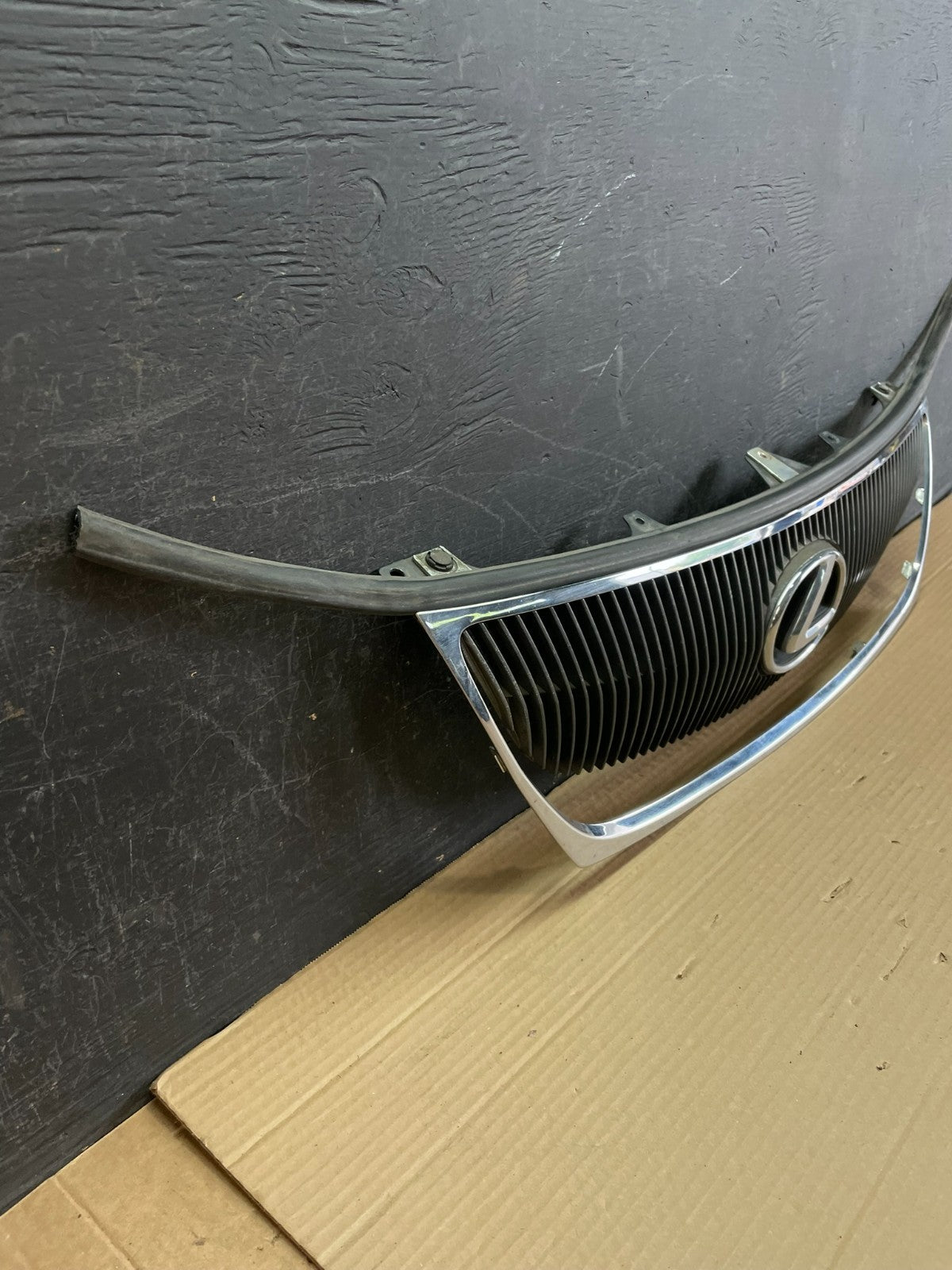 2006 - 2008 Lexus GS300 GS350 GS450 Front Upper Chrome Grill Grille OE ae8714 DG2
