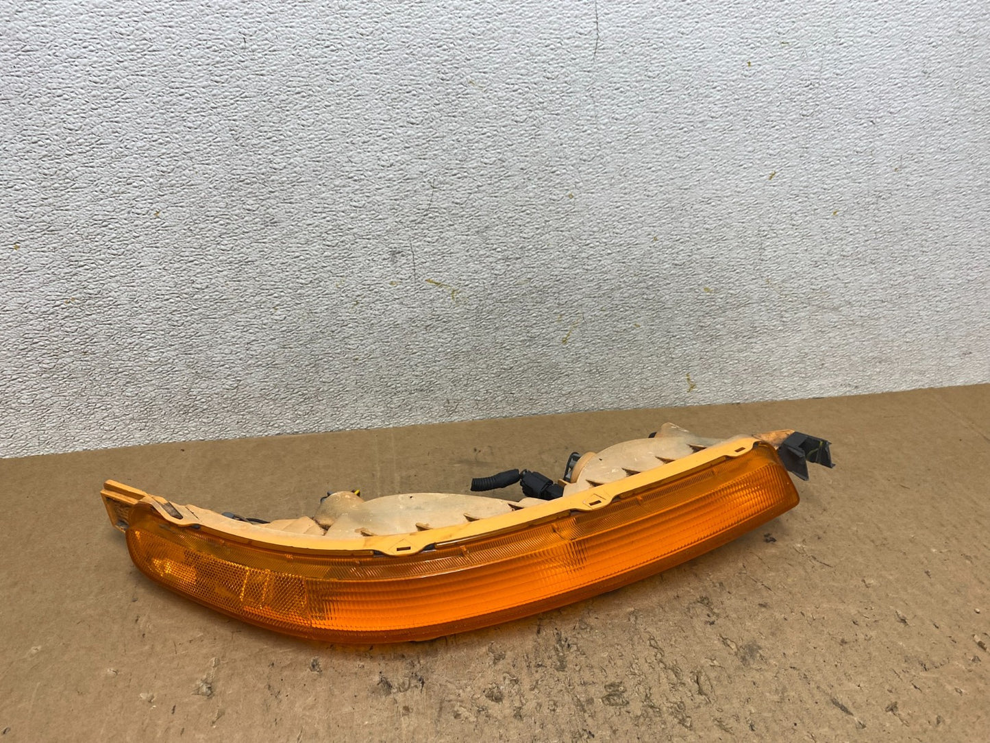 2004 - 2006 Chevrolet Aveo Right Passenger RH Turn Signal Oem Q8160 DG0