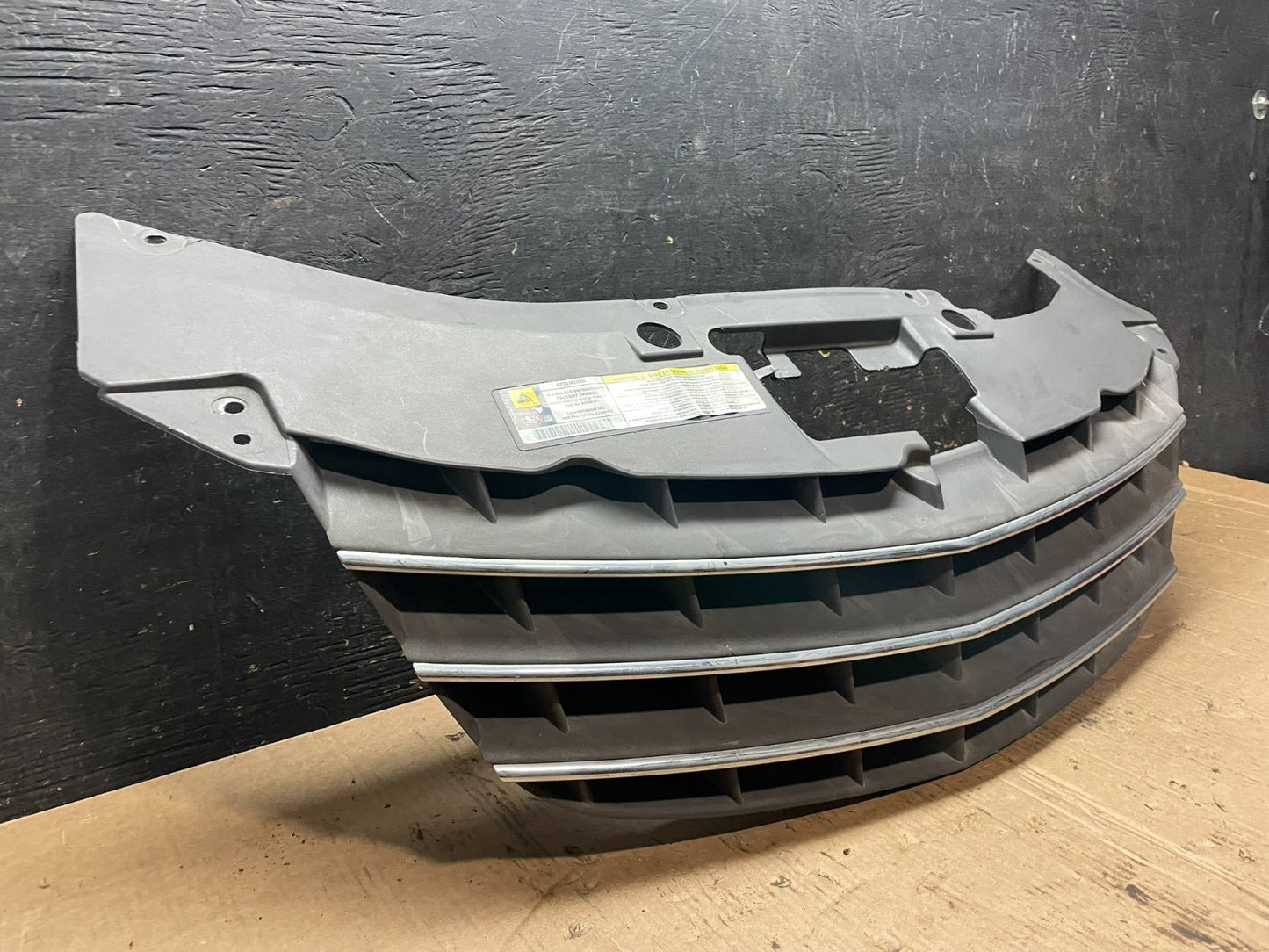 2007 to 2010 Chrysler Sebring Front Upper Grille Grill 0YW36TRMAB Z5873 DG2