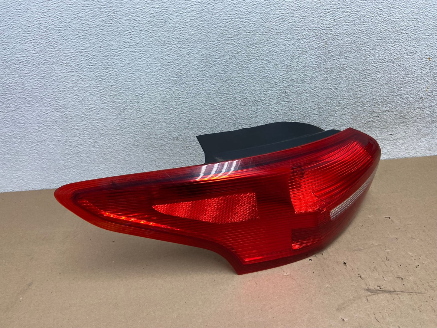 2015 - 2018 Ford Focus Sedan Left Driver LH Tail Light AG3385 LK2