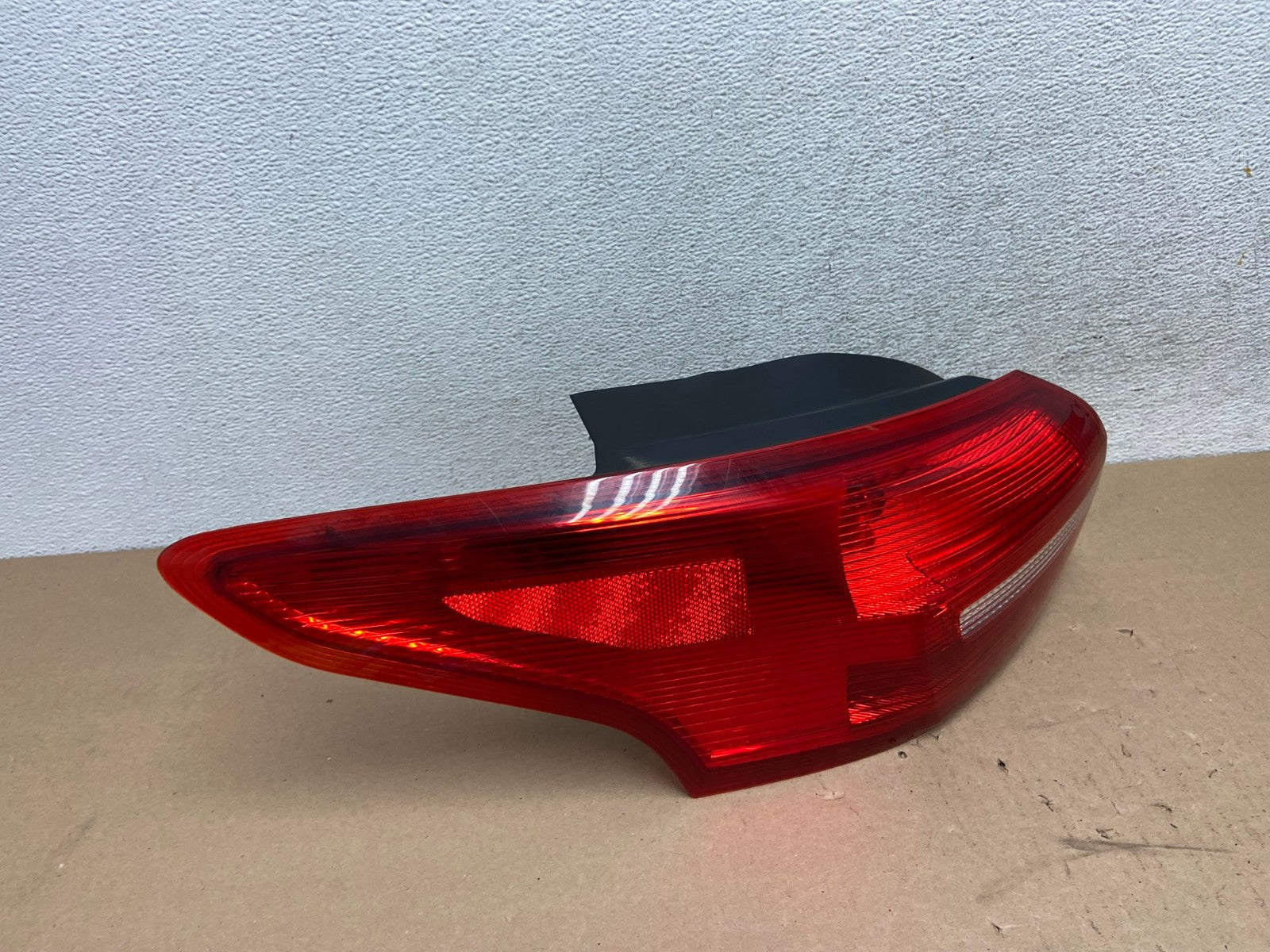 2015 - 2018 Ford Focus Sedan Left Driver LH Tail Light AG3385 LK2