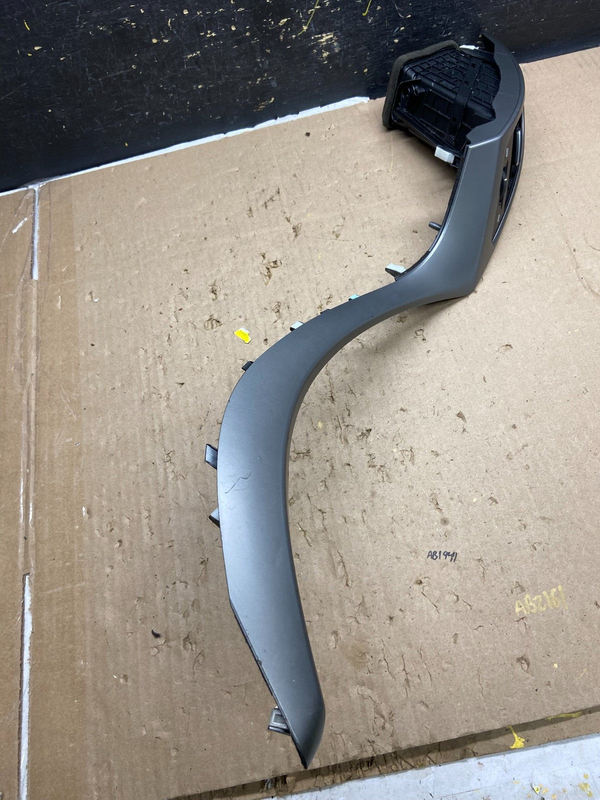 2013 to 2017 Hyundai Elantra GT Dashboard Left Air Vent OEM AB5434 DG2