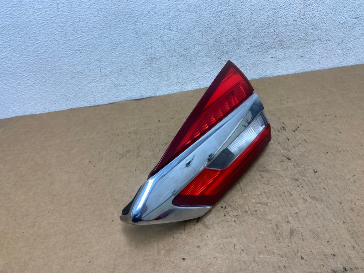 2017 - 2018 Ford Fusion Right Passenger RH Side Inner Tail Light AD5190 LK2